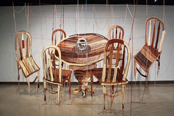 Oak RTable and Chairs crochet, yarn, wire